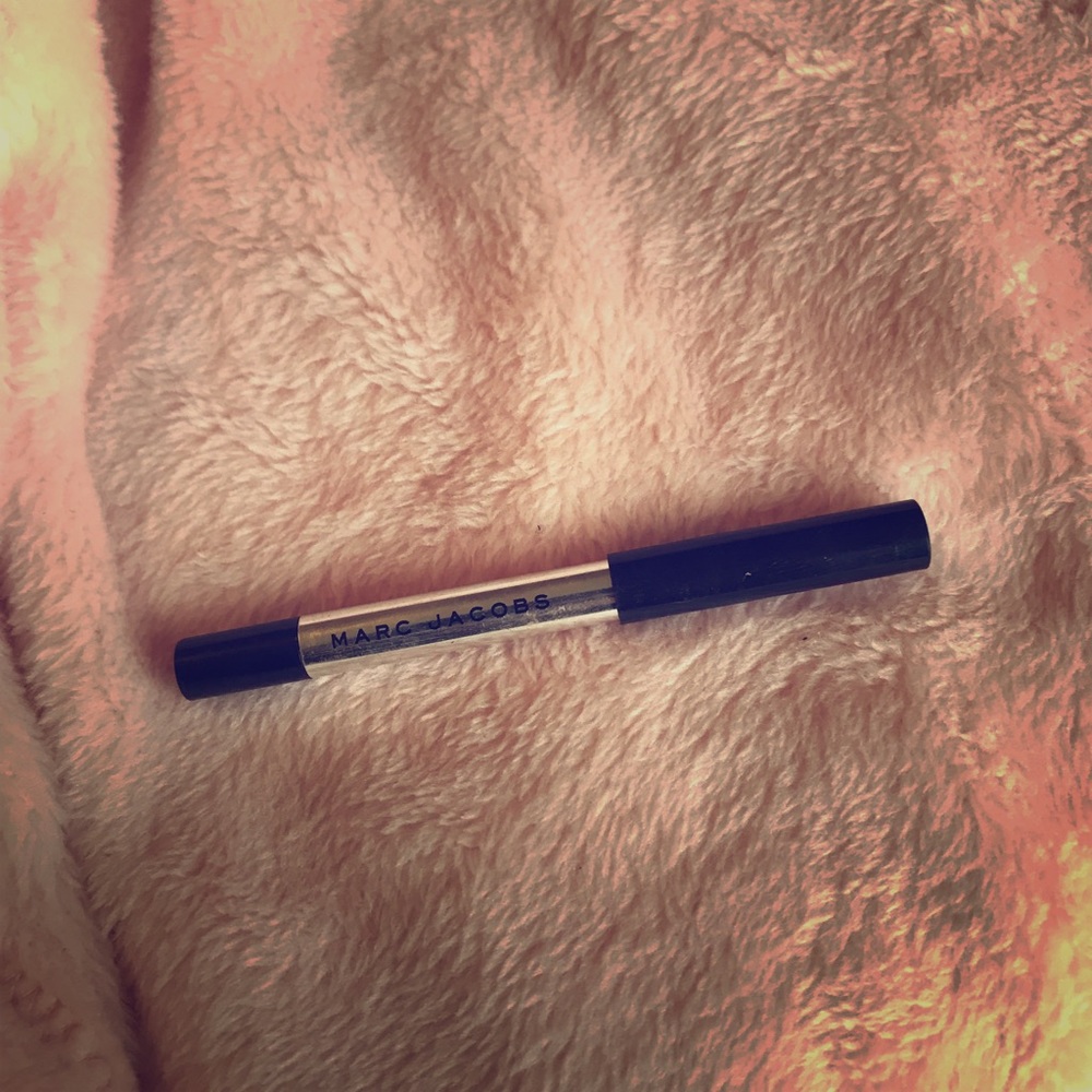 Marc Jacobs black gel liner